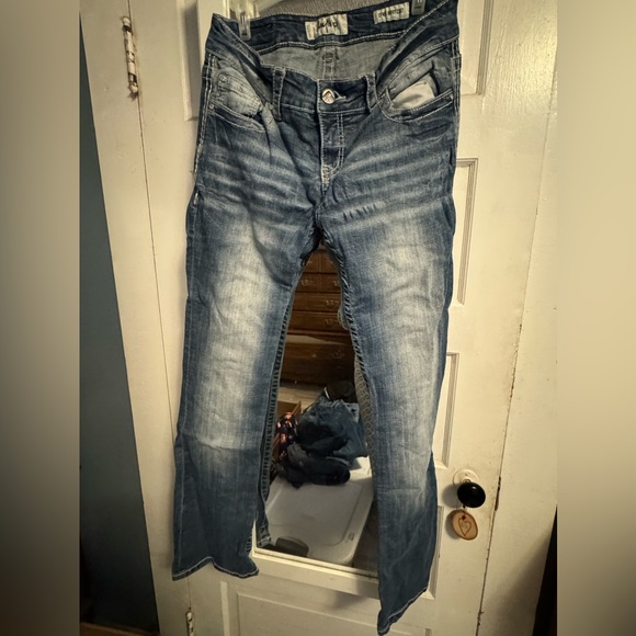 Buckle Daytrip Lynx Bootcut Jeans - Picture 1 of 5